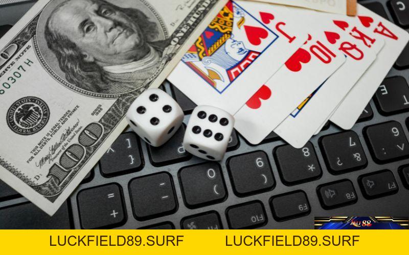 Tìm Hiểu Luật Chơi Bài Poker Mu88 Chi Tiết Nhất