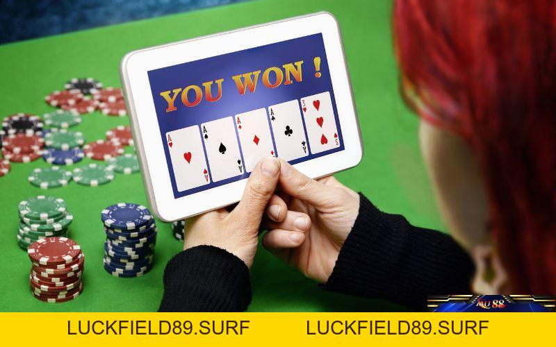 Tìm Hiểu Luật Chơi Bài Poker Mu88 Chi Tiết Nhất